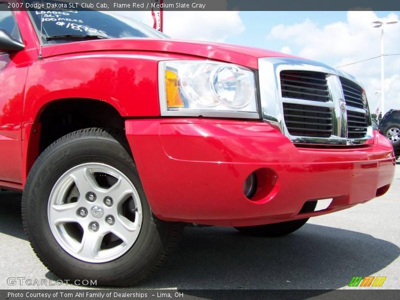Flame Red / Medium Slate Gray 2007 Dodge Dakota SLT Club Cab