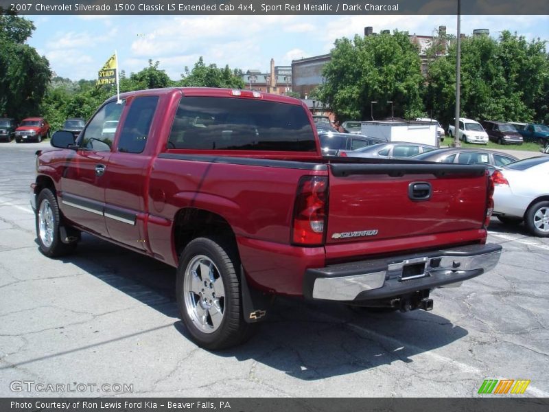 Sport Red Metallic / Dark Charcoal 2007 Chevrolet Silverado 1500 Classic LS Extended Cab 4x4