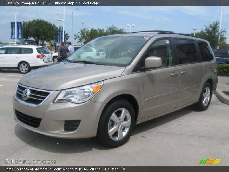 Blonde Maple / Gobi Beige 2009 Volkswagen Routan SE
