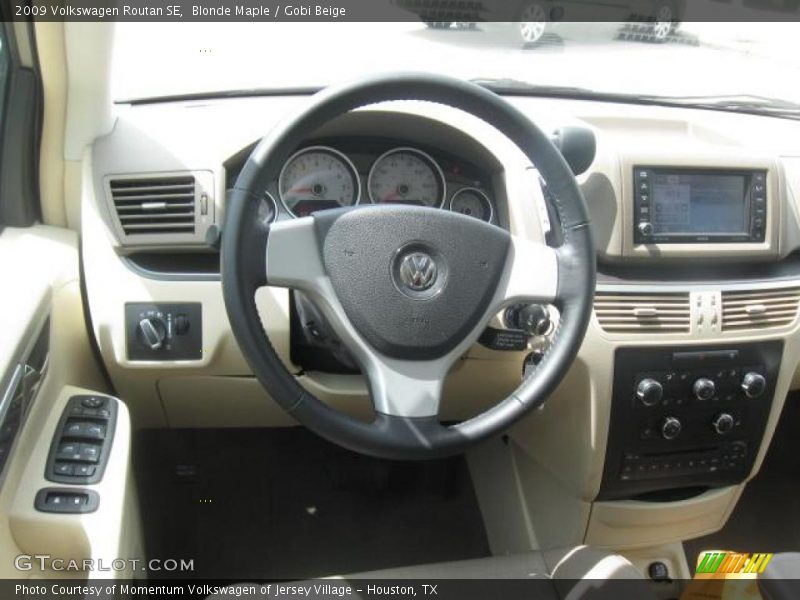 Blonde Maple / Gobi Beige 2009 Volkswagen Routan SE