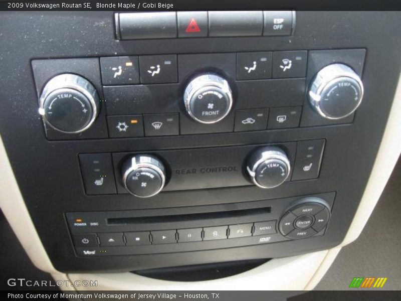Blonde Maple / Gobi Beige 2009 Volkswagen Routan SE