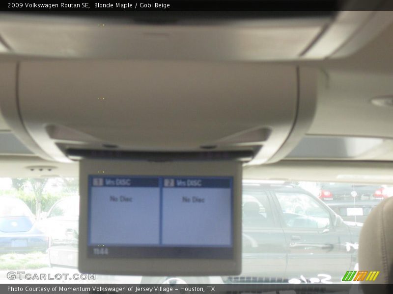 Blonde Maple / Gobi Beige 2009 Volkswagen Routan SE
