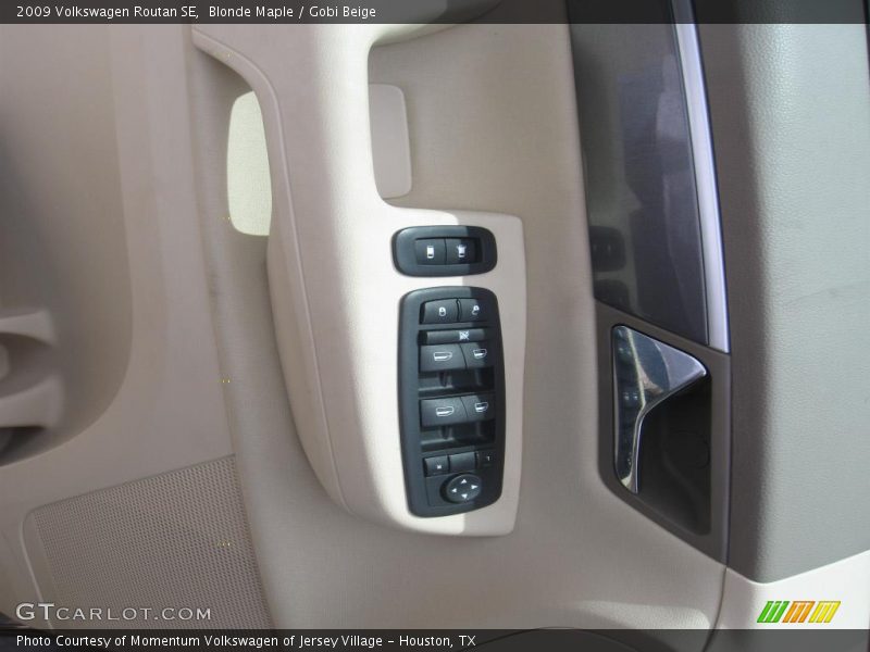 Blonde Maple / Gobi Beige 2009 Volkswagen Routan SE