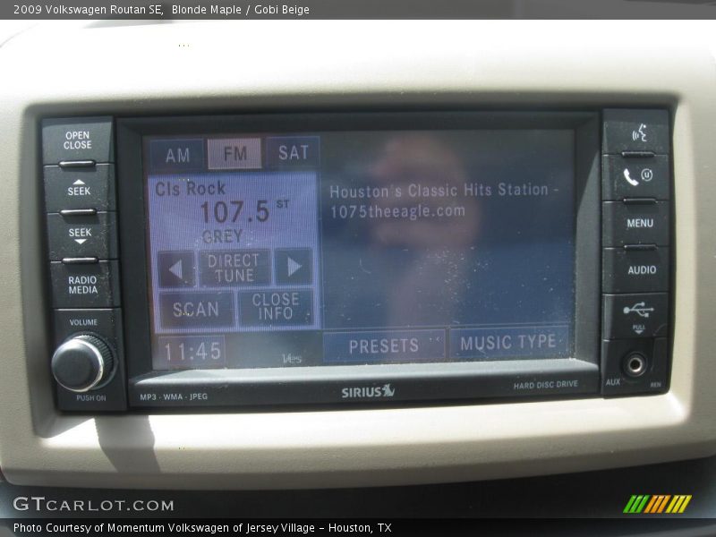 Blonde Maple / Gobi Beige 2009 Volkswagen Routan SE