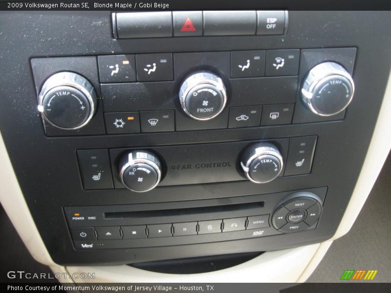 Blonde Maple / Gobi Beige 2009 Volkswagen Routan SE