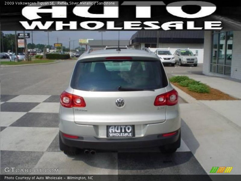 Reflex Silver Metallic / Sandstone 2009 Volkswagen Tiguan SE