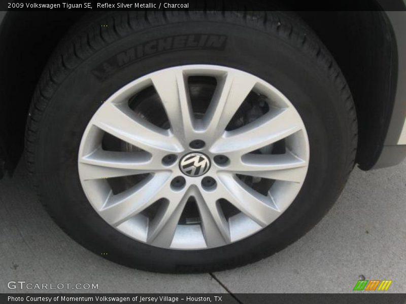 Reflex Silver Metallic / Charcoal 2009 Volkswagen Tiguan SE