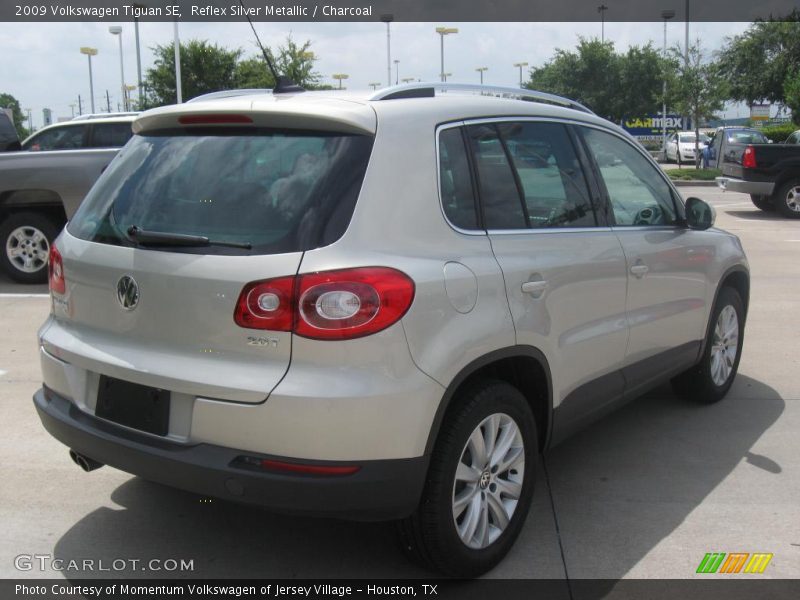 Reflex Silver Metallic / Charcoal 2009 Volkswagen Tiguan SE