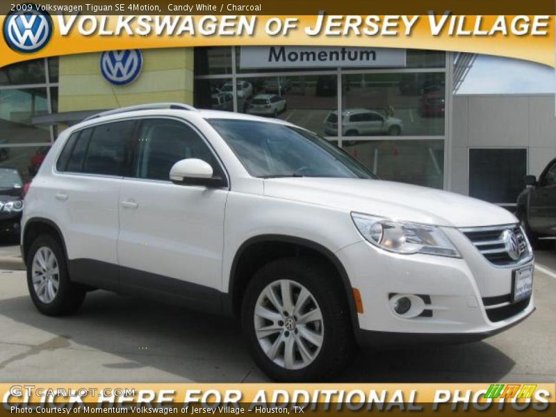 Candy White / Charcoal 2009 Volkswagen Tiguan SE 4Motion