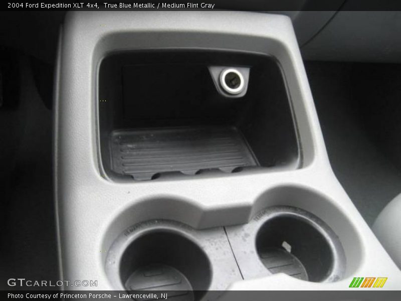 True Blue Metallic / Medium Flint Gray 2004 Ford Expedition XLT 4x4