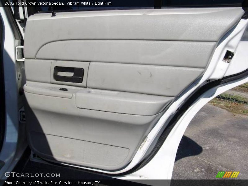 Vibrant White / Light Flint 2003 Ford Crown Victoria Sedan