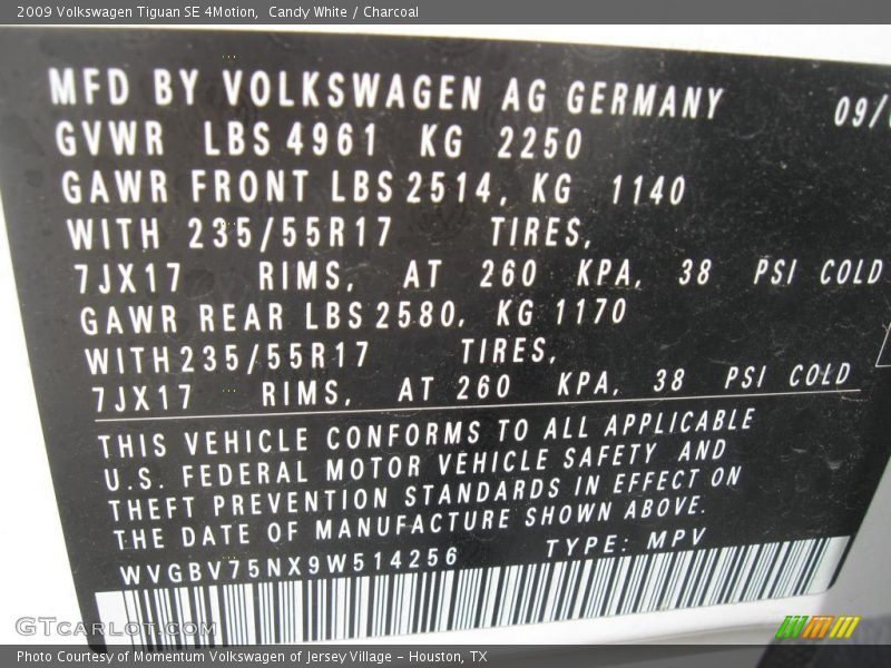 Candy White / Charcoal 2009 Volkswagen Tiguan SE 4Motion