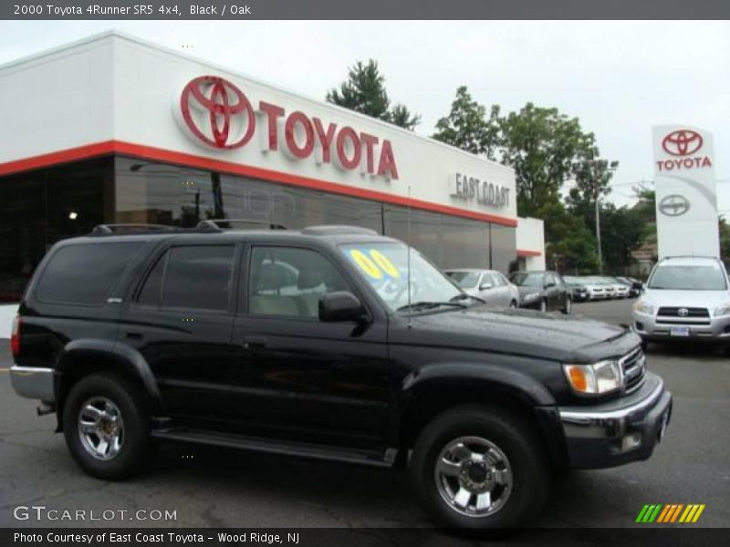 Black / Oak 2000 Toyota 4Runner SR5 4x4