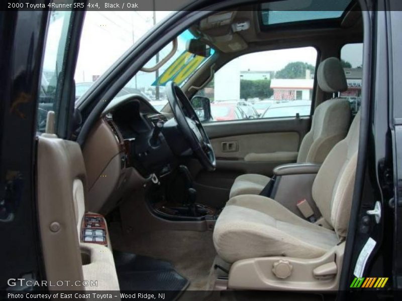Black / Oak 2000 Toyota 4Runner SR5 4x4
