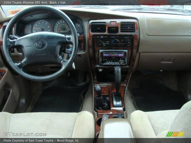 Black / Oak 2000 Toyota 4Runner SR5 4x4