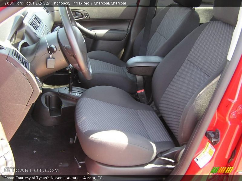 Infra-Red / Charcoal/Charcoal 2006 Ford Focus ZX5 SES Hatchback