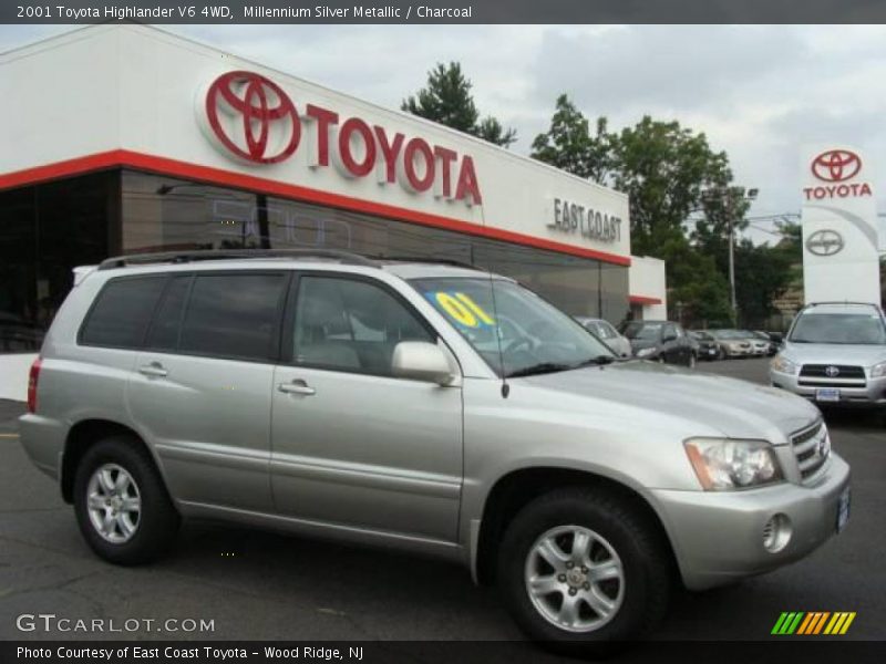 Millennium Silver Metallic / Charcoal 2001 Toyota Highlander V6 4WD