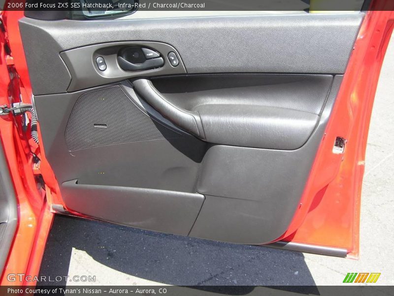 Infra-Red / Charcoal/Charcoal 2006 Ford Focus ZX5 SES Hatchback