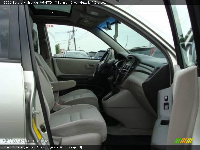 Millennium Silver Metallic / Charcoal 2001 Toyota Highlander V6 4WD