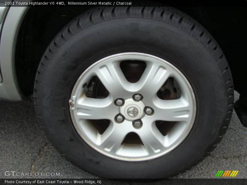 Millennium Silver Metallic / Charcoal 2001 Toyota Highlander V6 4WD