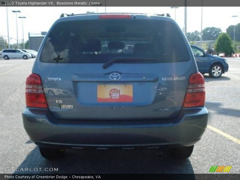 Bluestone Metallic / Ivory 2003 Toyota Highlander V6