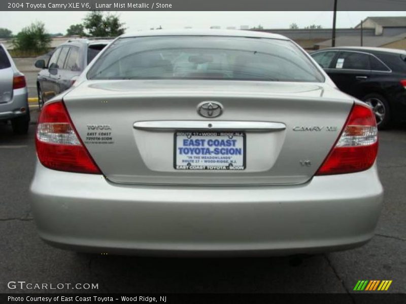 Lunar Mist Metallic / Stone 2004 Toyota Camry XLE V6
