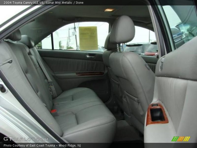 Lunar Mist Metallic / Stone 2004 Toyota Camry XLE V6