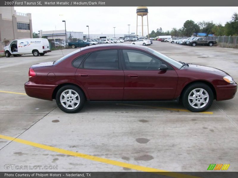 Merlot Metallic / Medium/Dark Flint 2007 Ford Taurus SE