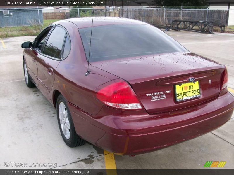 Merlot Metallic / Medium/Dark Flint 2007 Ford Taurus SE