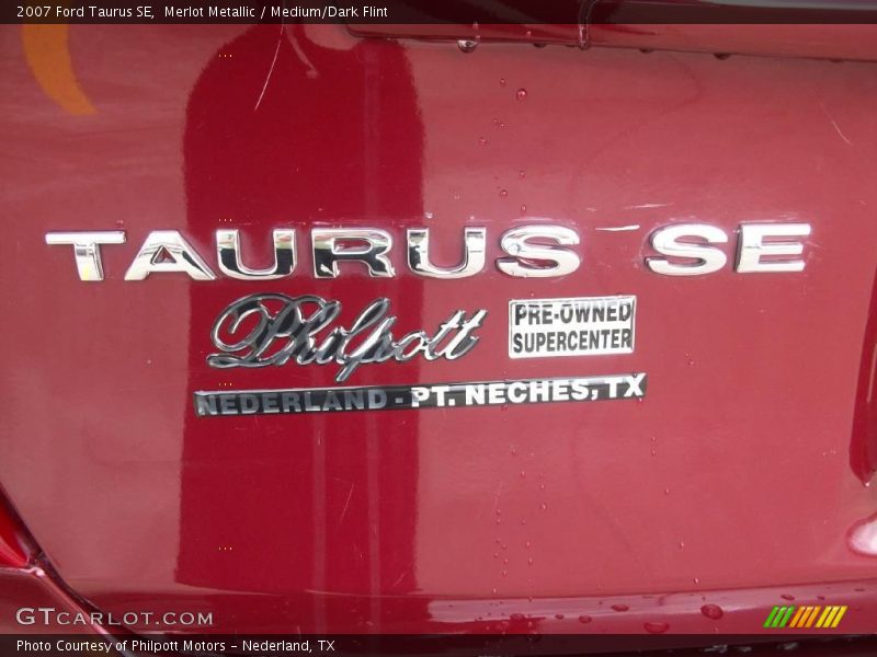 Merlot Metallic / Medium/Dark Flint 2007 Ford Taurus SE
