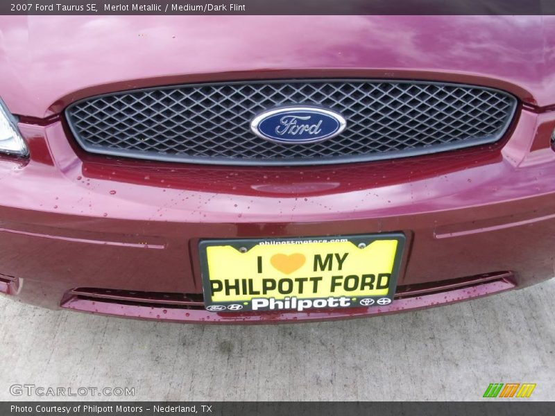 Merlot Metallic / Medium/Dark Flint 2007 Ford Taurus SE