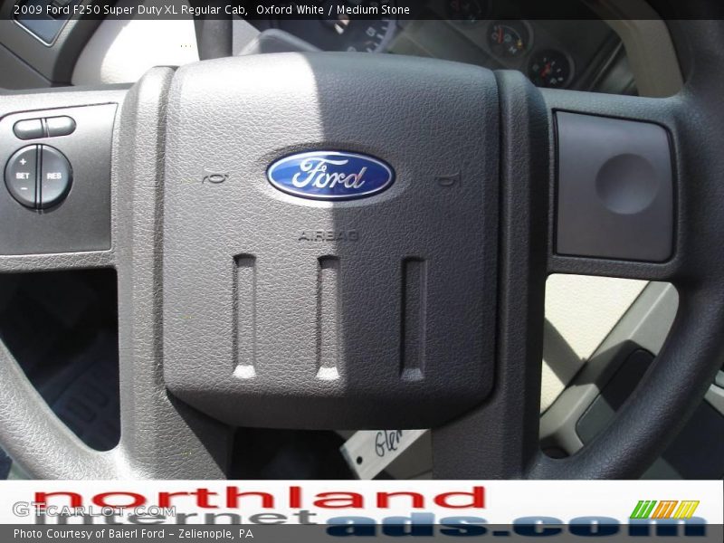 Oxford White / Medium Stone 2009 Ford F250 Super Duty XL Regular Cab