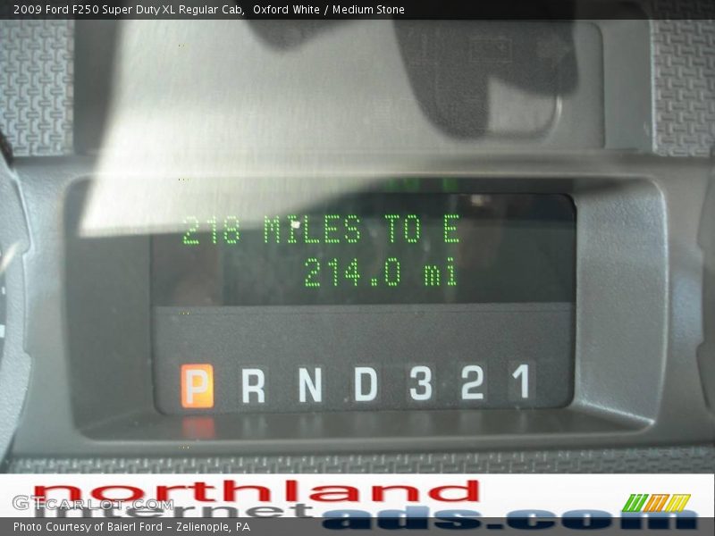 Oxford White / Medium Stone 2009 Ford F250 Super Duty XL Regular Cab