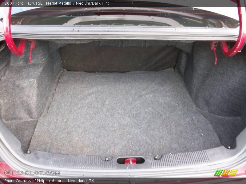 Merlot Metallic / Medium/Dark Flint 2007 Ford Taurus SE
