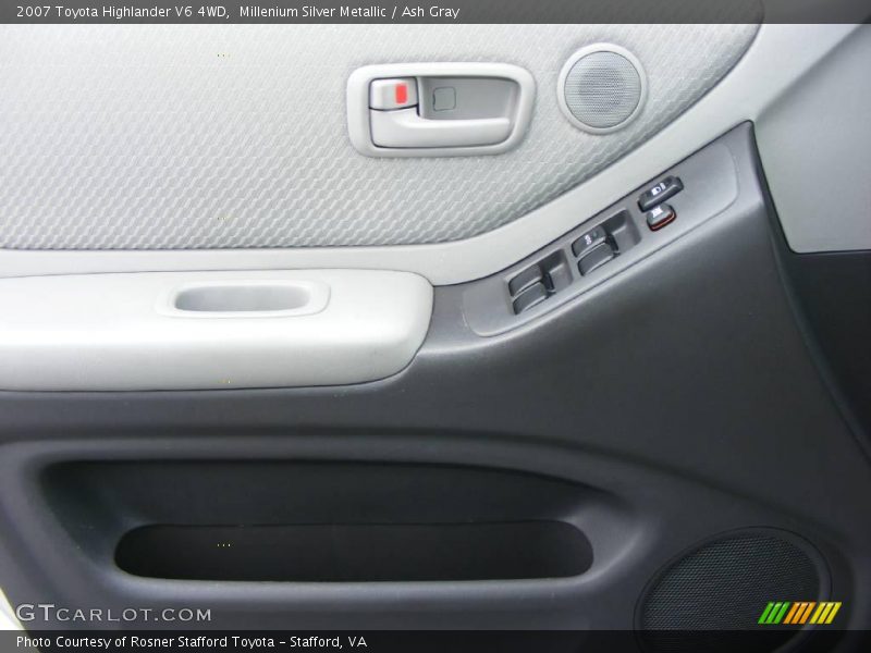 Millenium Silver Metallic / Ash Gray 2007 Toyota Highlander V6 4WD