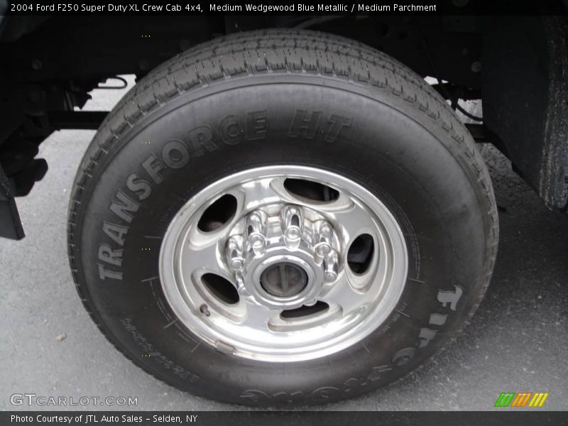 Medium Wedgewood Blue Metallic / Medium Parchment 2004 Ford F250 Super Duty XL Crew Cab 4x4