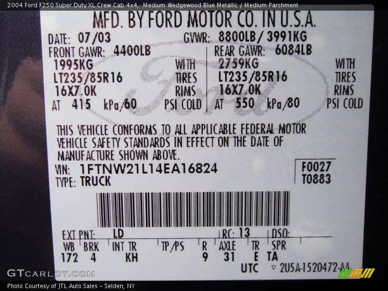 Medium Wedgewood Blue Metallic / Medium Parchment 2004 Ford F250 Super Duty XL Crew Cab 4x4
