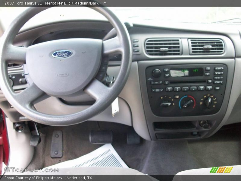 Merlot Metallic / Medium/Dark Flint 2007 Ford Taurus SE