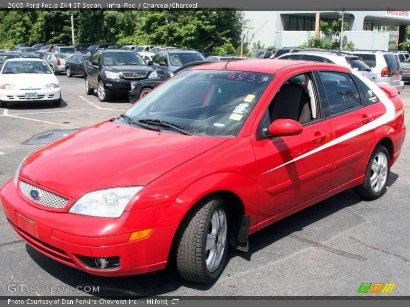 Infra-Red / Charcoal/Charcoal 2005 Ford Focus ZX4 ST Sedan