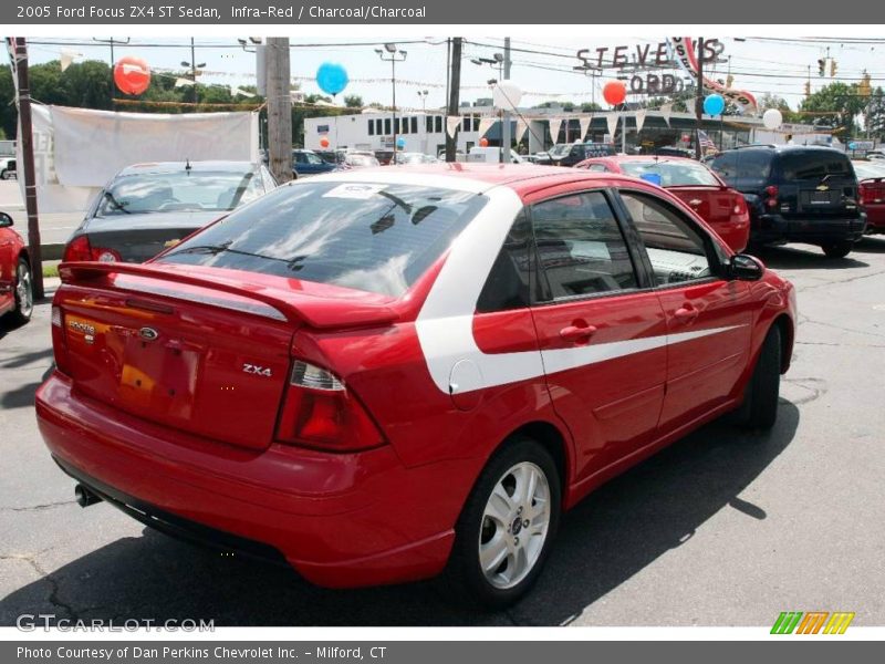Infra-Red / Charcoal/Charcoal 2005 Ford Focus ZX4 ST Sedan