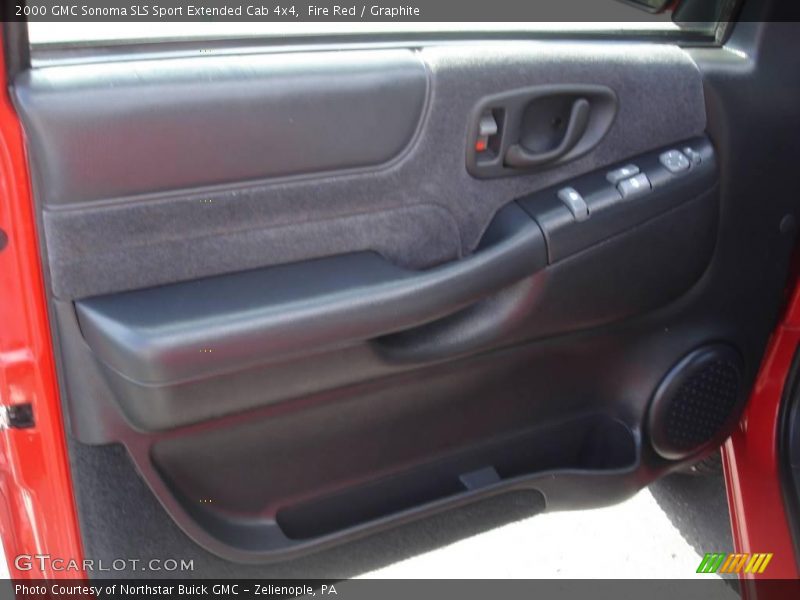 Fire Red / Graphite 2000 GMC Sonoma SLS Sport Extended Cab 4x4