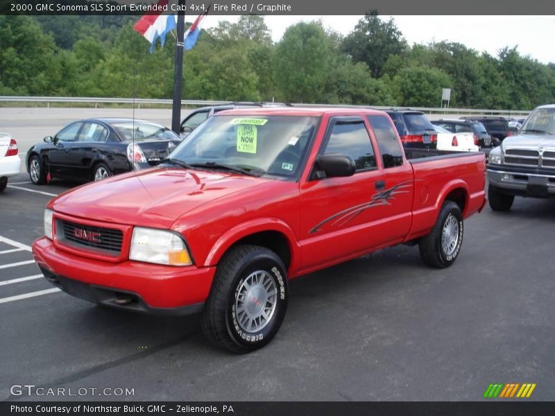 Fire Red / Graphite 2000 GMC Sonoma SLS Sport Extended Cab 4x4