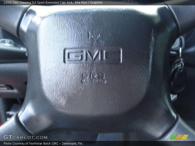Fire Red / Graphite 2000 GMC Sonoma SLS Sport Extended Cab 4x4