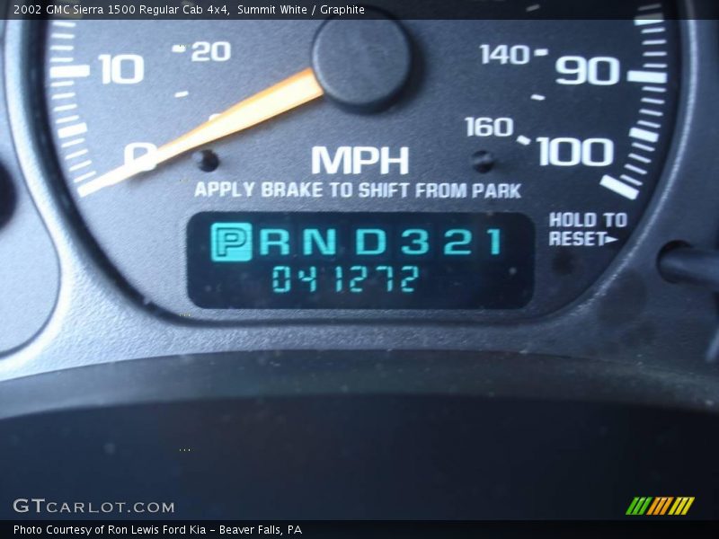 Summit White / Graphite 2002 GMC Sierra 1500 Regular Cab 4x4