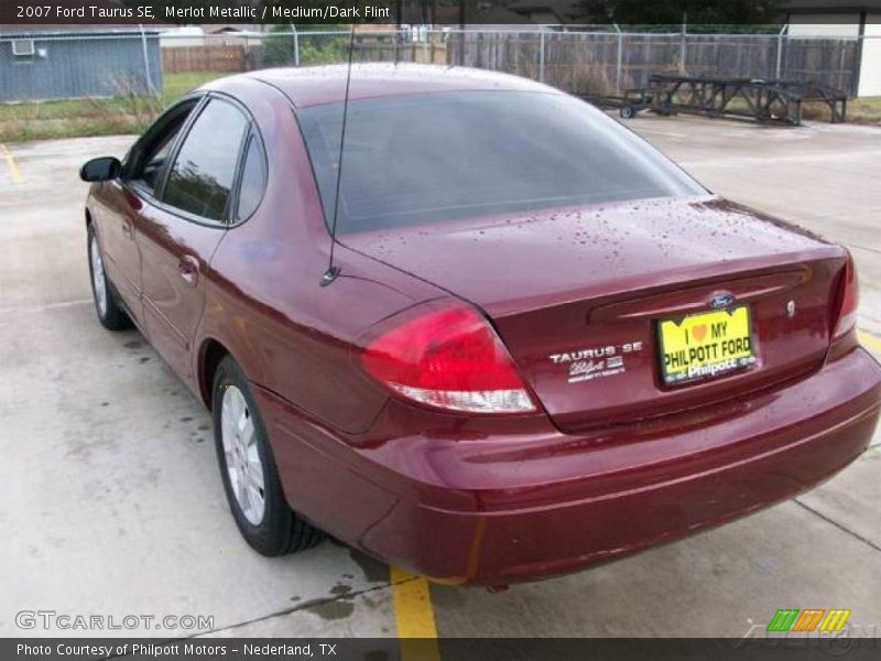 Merlot Metallic / Medium/Dark Flint 2007 Ford Taurus SE