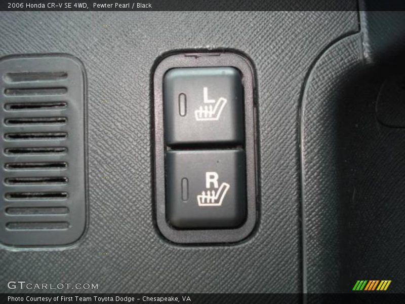 Pewter Pearl / Black 2006 Honda CR-V SE 4WD