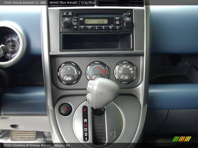 Atomic Blue Metallic / Gray/Blue 2006 Honda Element LX AWD