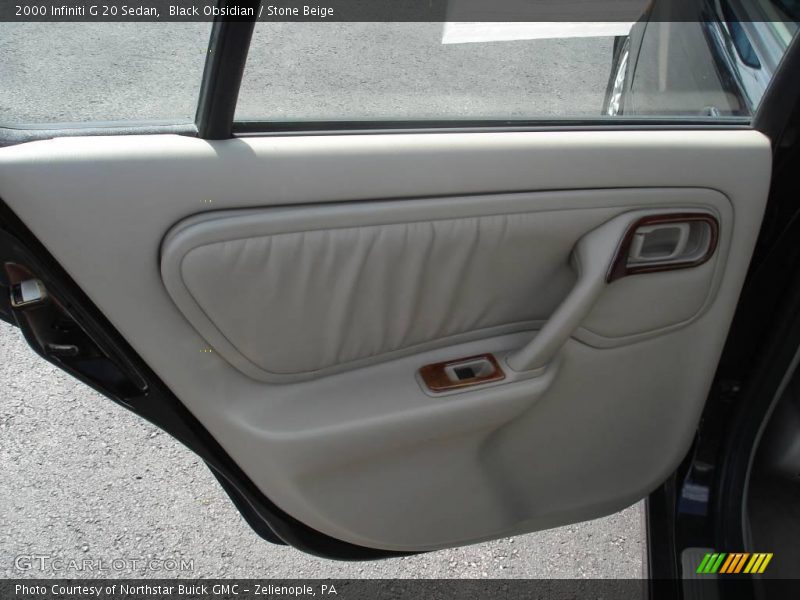 Black Obsidian / Stone Beige 2000 Infiniti G 20 Sedan
