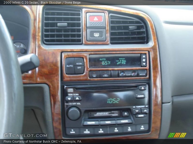 Black Obsidian / Stone Beige 2000 Infiniti G 20 Sedan