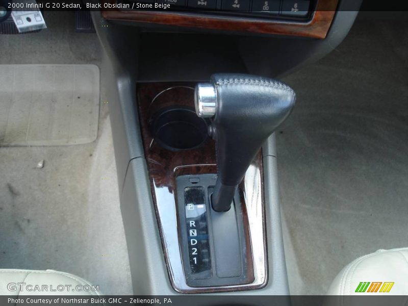 Black Obsidian / Stone Beige 2000 Infiniti G 20 Sedan